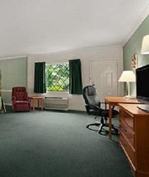 Travelodge By Wyndham Bedford Room photo