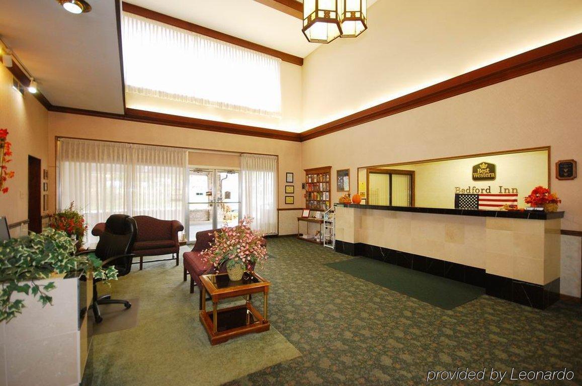 Travelodge By Wyndham Bedford Interior photo